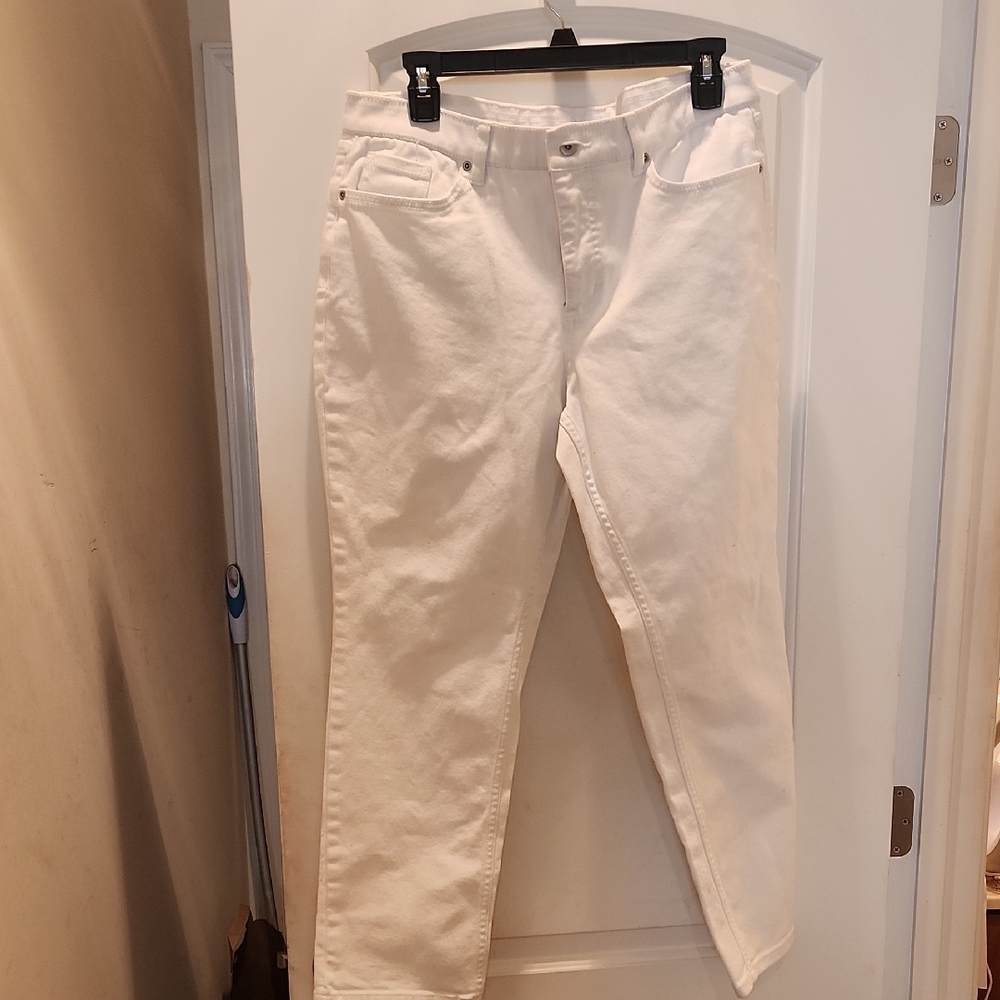 Elegant White Straight Leg Women's Jeans